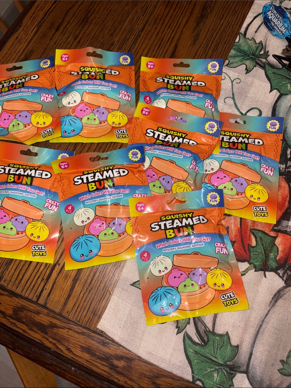 NIB SQUISHY STEAMED BUN PACK OF 4 Mystery Colors SENSORY/STRESS RELIEF 🌟FIRM $6🥟